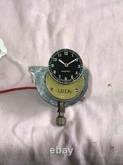 Horloge de voiture Jaguar XK120 / XK140 de Smiths de 1649 rénovée avec une garantie d'un an