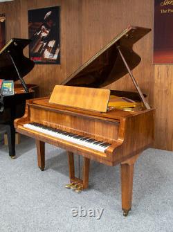 Petrof Grand Piano Modèle V. Garantie De 5 Ans. Fait Vers 1990