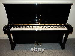 Piano droit Yamaha U1a d'environ 30 ans avec un son incroyable et une garantie de 5 ans